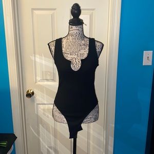 Women’s black sleeveless body suit